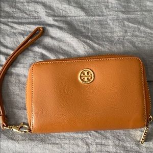 Tory Burch Wristlet wallet